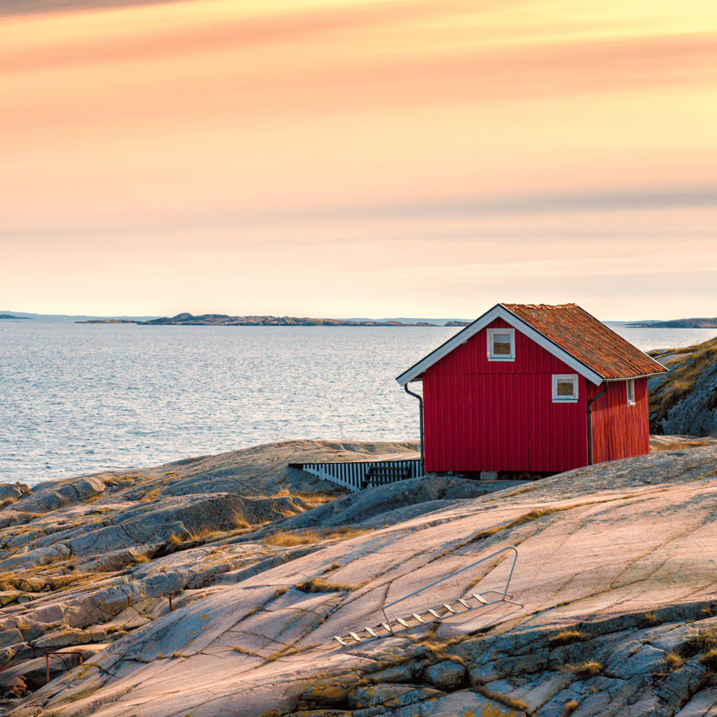 Sauna building near the lake
